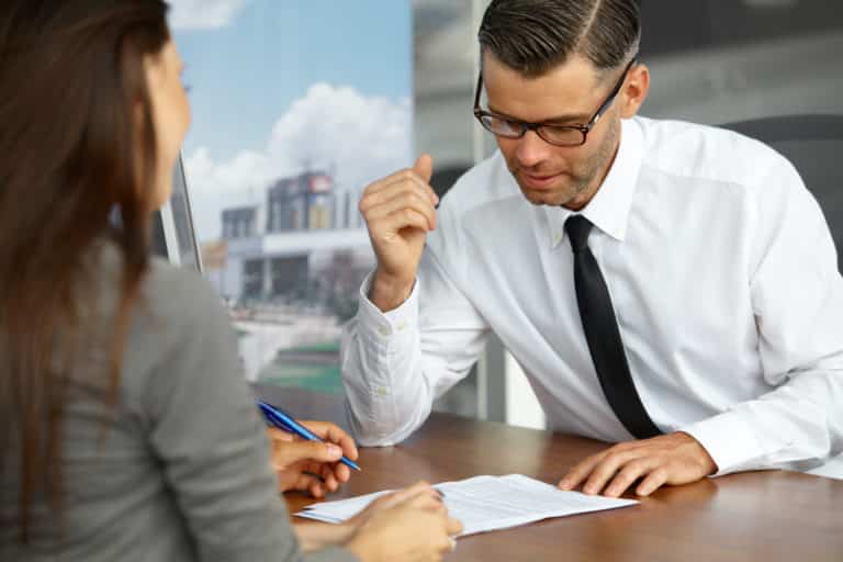 La règlementation chargée et compliquée de la vente immobilière