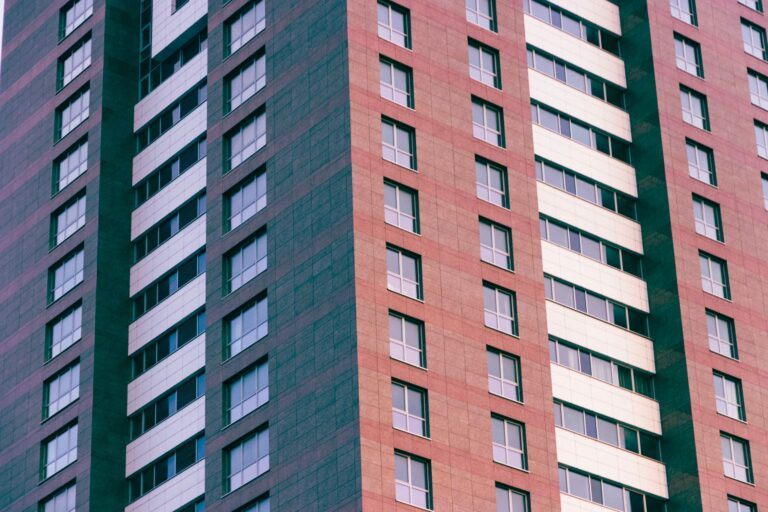 Quels critères faut-il prendre en compte pour investir dans le neuf ?